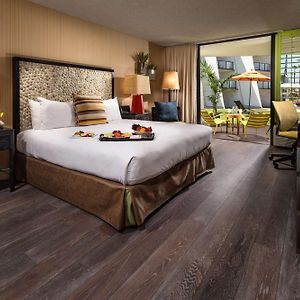 King Room Garden View